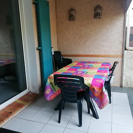 3 Pieces Climatisee Pour 4 A 6 Personnes A 200 M De La De Rochelongue ! *
